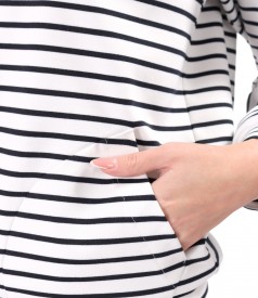 Hanorac din jerse elastic imprimat cu dungi