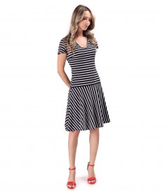 Rochie din jerse elastic de viscoza imprimat cu dungi