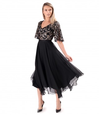 Rochie midi de ocazie cu corsaj si maneci ample din paiete aurii cu motive florale