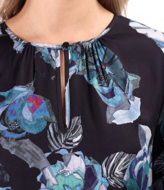 Bluza lejera din viscoza imprimata cu motive florale